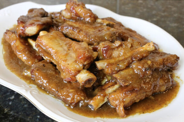 Costillas de cerdo en salsa