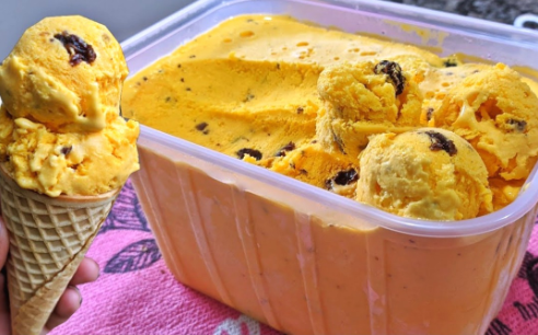 Crema casera Crema de hielo con un toque de pasas: Recrear práctica y sabroso!