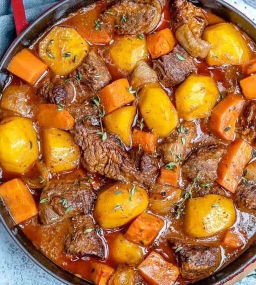 Cómodo Beef Stew: Un curso cálido para los días fríos de noviembre