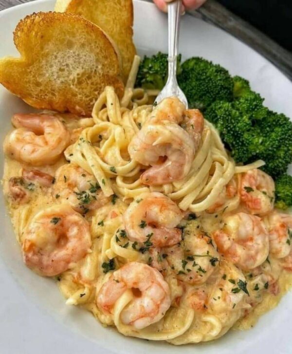 gambas pasta alfredo