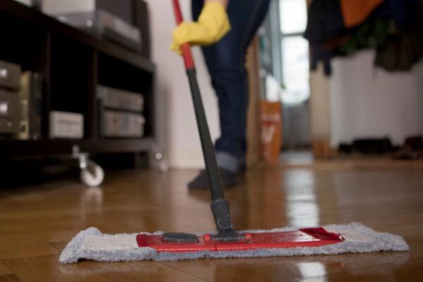 El secreto para mantener el piso de tu casa siempre limpio y brillante