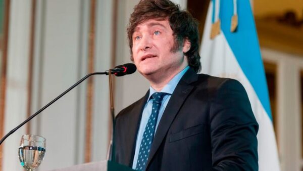 Encuesta en la provincia de Mendoza: aunque Milei conserva un alto nivel de popularidad, la mayoría piensa que el ajuste lo está pagando la gente