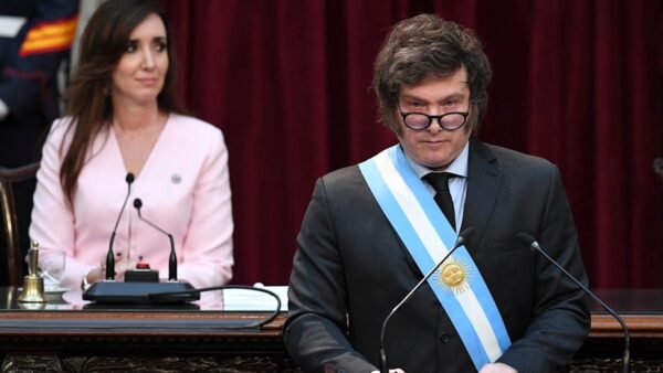 Internas dentro del gobierno nacional: Milei apuntó contra Villarruel por el tratamiento del DNU en el Senado