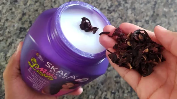 Pon 1 puñado en tu champú para el cabello y obtendrás el doble de crecimiento.
