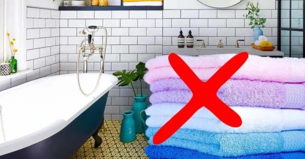 ¿Por qué no se recomienda guardar toallas en el baño? Muchos cometen este error