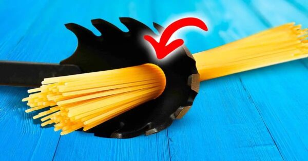 ¿Sabes para qué es el agujero de la cuchara de espaguetis? Una función esencial que simplifica la vida